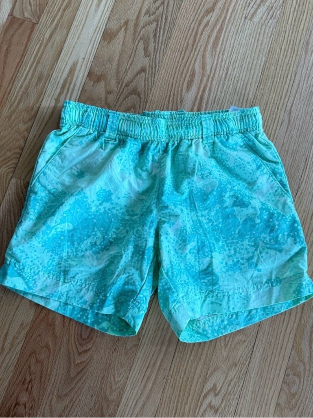 Columbia Aqua Teal Patterned Women's fishing hiking athletic Shorts